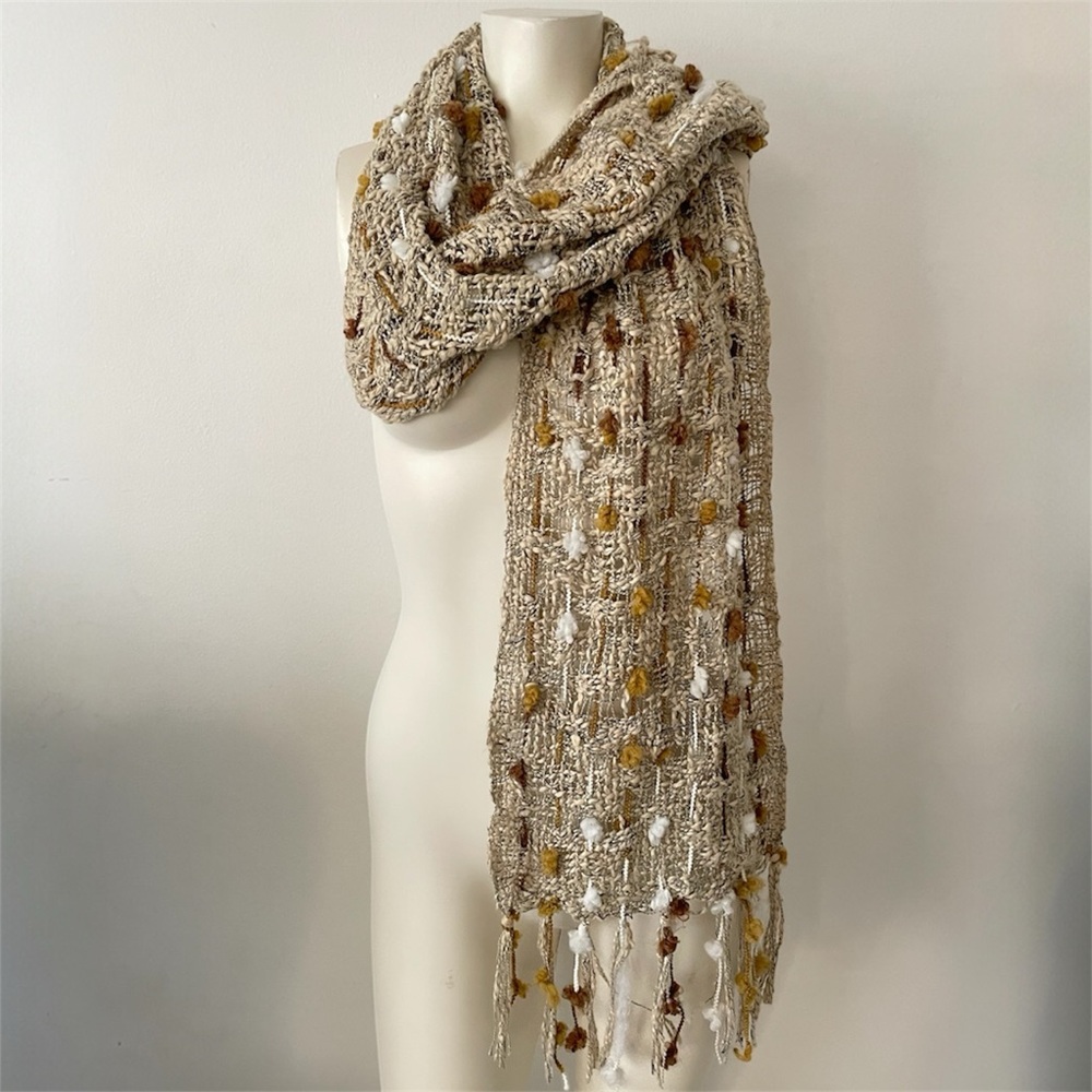 Chic Knit Scarf in Cream and Brown